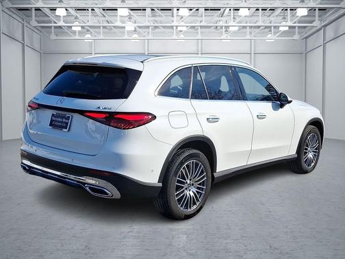2026 Mercedes-Benz GLC 300 4MATIC