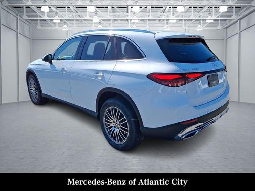 2026 Mercedes-Benz GLC 300 4MATIC