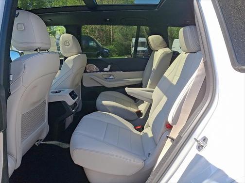 2025 Mercedes-Benz GLS 450 4MATIC