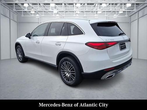 2025 Mercedes-Benz GLC 300 4MATIC