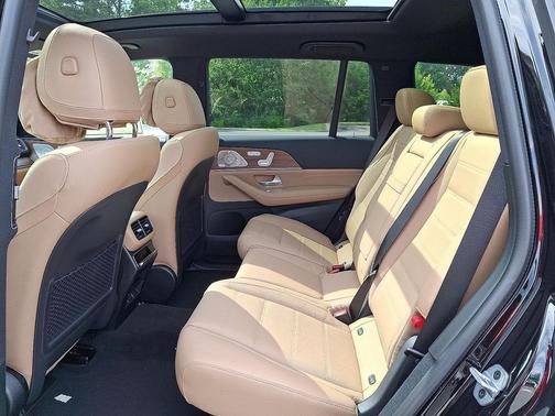 2026 Mercedes-Benz GLS 450 4MATIC