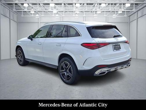 2025 Mercedes-Benz GLC 300 4MATIC