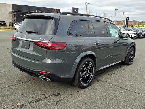 2026 Mercedes-Benz GLS 450 4MATIC