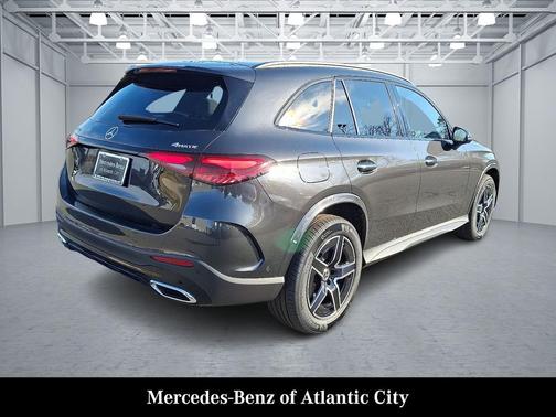 2026 Mercedes-Benz GLC 300 4MATIC
