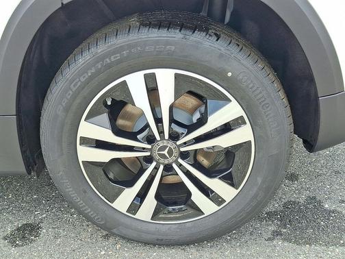 2025 Mercedes-Benz GLB 250 4MATIC