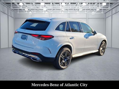 2026 Mercedes-Benz GLC 300 4MATIC