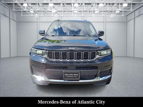 2022 Jeep Grand Cherokee L Laredo