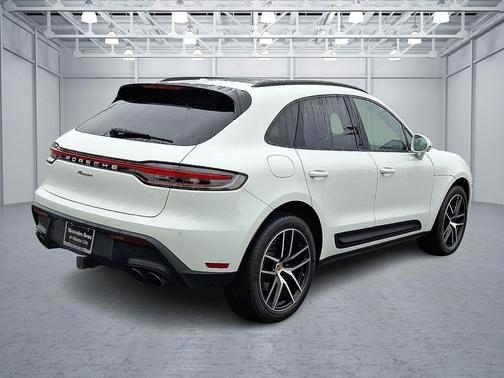 2024 Porsche Macan Base