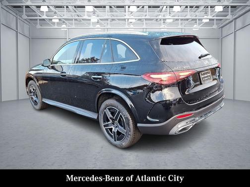 2026 Mercedes-Benz GLC 300 4MATIC