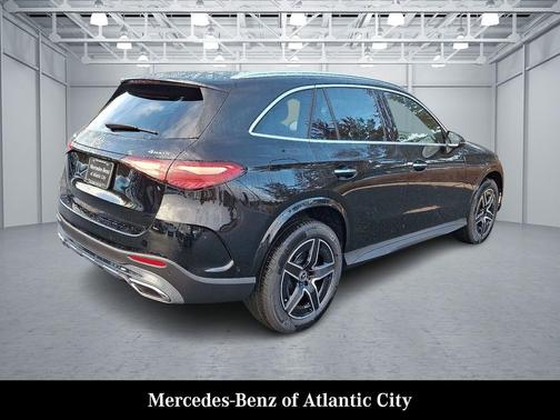2026 Mercedes-Benz GLC 300 4MATIC