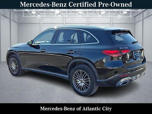 2026 Mercedes-Benz GLC 300 4MATIC