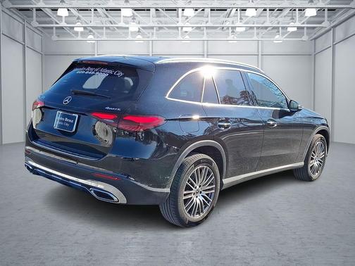 2026 Mercedes-Benz GLC 300 4MATIC