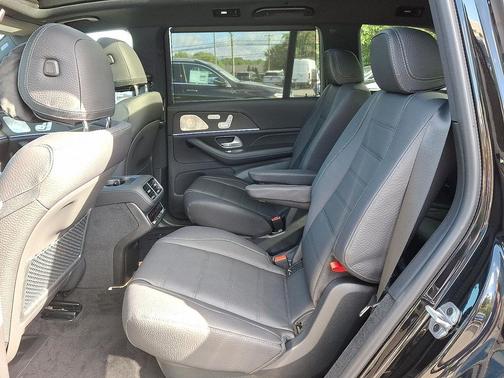 2026 Mercedes-Benz GLS 580 4MATIC