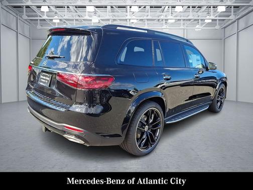 2026 Mercedes-Benz GLS 580 4MATIC