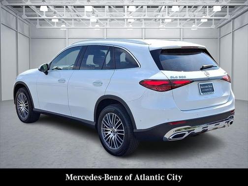 2025 Mercedes-Benz GLC 300 4MATIC