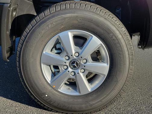 2024 Mercedes-Benz Sprinter 2500 Standard Roof