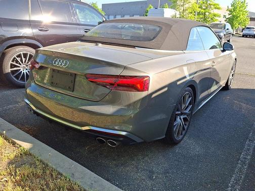 Chronos Gray Metallic/Black Roof 2024 Audi S5 Premium Plus TFSI quattro Tiptronic