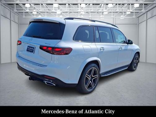 2025 Mercedes-Benz GLS 450 4MATIC