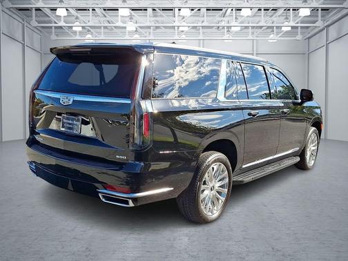 2023 Cadillac Escalade ESV Premium Luxury