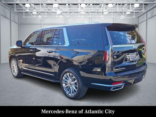 2023 Cadillac Escalade ESV Premium Luxury