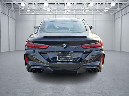 2022 BMW M8 Competition