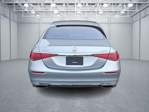 2022 Mercedes-Benz S-Class 4MATIC