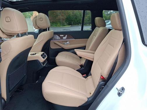 2026 Mercedes-Benz GLS 450 4MATIC