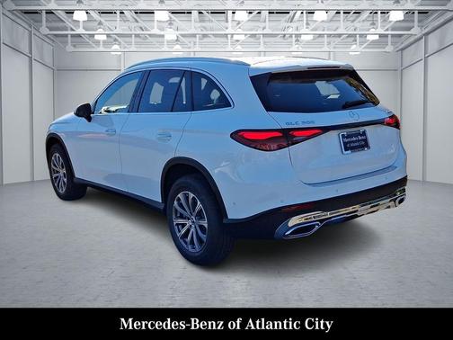 2026 Mercedes-Benz GLC 300 4MATIC
