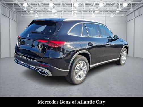 2025 Mercedes-Benz GLC 300 4MATIC