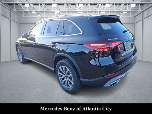 2026 Mercedes-Benz GLC 300 4MATIC