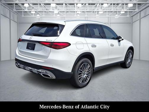 2025 Mercedes-Benz GLC 300 4MATIC