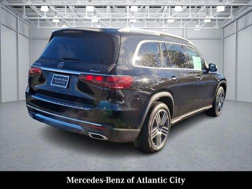 2025 Mercedes-Benz GLS 450 4MATIC