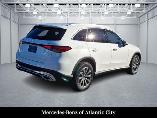 2025 Mercedes-Benz GLC 300 4MATIC