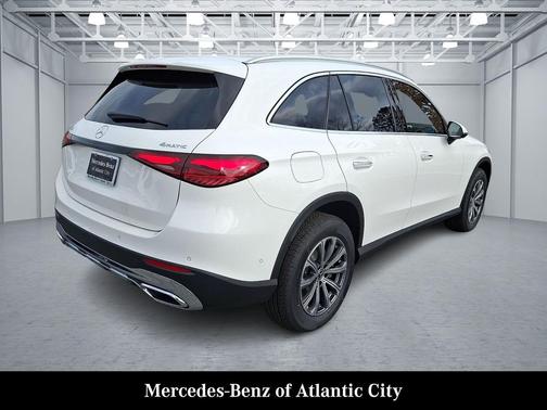 2026 Mercedes-Benz GLC 300 4MATIC
