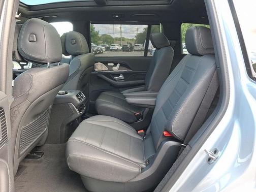 2026 Mercedes-Benz GLS 580 4MATIC