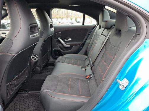 2025 Mercedes-Benz CLA 250 4MATIC