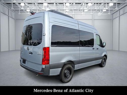 2025 Mercedes-Benz Sprinter 2500 Passenger 144 WB