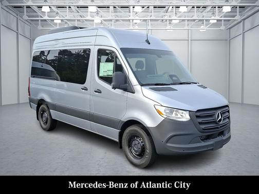 2025 Mercedes-Benz Sprinter 2500 Passenger 144 WB