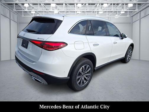 2026 Mercedes-Benz GLC 300 4MATIC