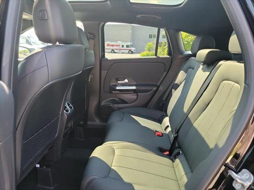 2025 Mercedes-Benz GLA 250 4MATIC
