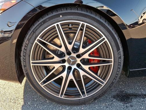 2025 Mercedes-Benz AMG C 63 S E Performance