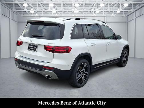 2026 Mercedes-Benz GLB 250 4MATIC