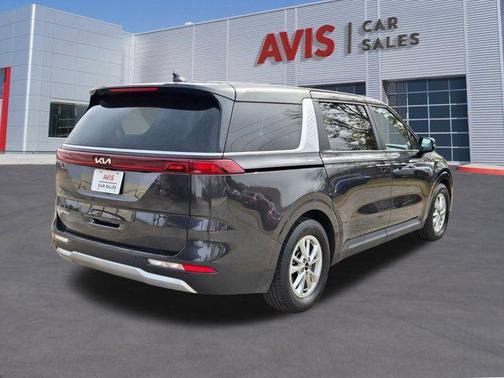 2024 Kia Carnival LX