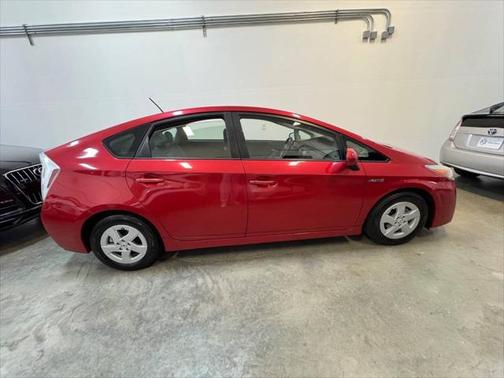 2010 Toyota Prius III