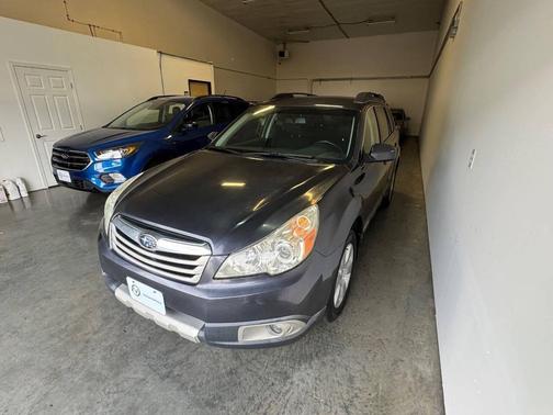 2010 Subaru Outback 2.5 i Premium