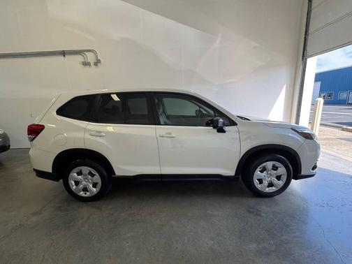 2022 Subaru Forester Base