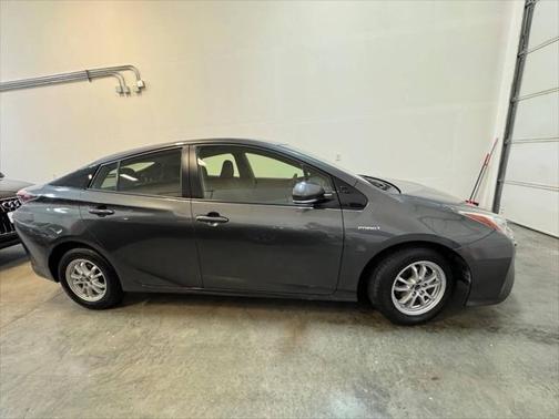 2017 Toyota Prius Two Eco