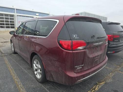 2020 Chrysler Pacifica Touring