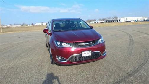 2020 Chrysler Pacifica Touring