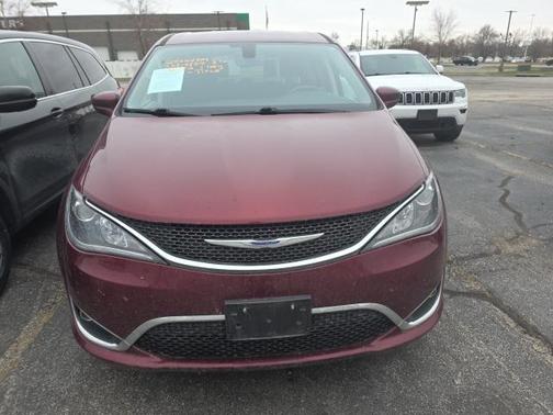 2020 Chrysler Pacifica Touring